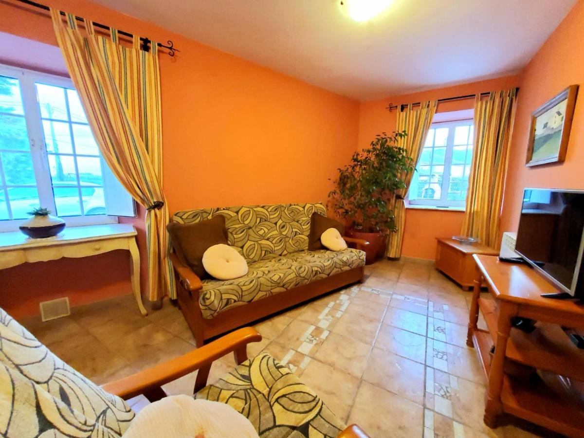 Apartamentos Turisticos Rosa Рибадео Екстериор снимка
