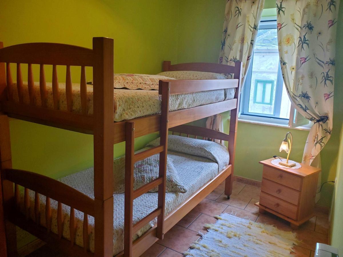 Apartamentos Turisticos Rosa Рибадео Екстериор снимка